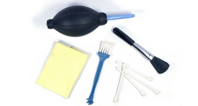 image of camera cleaning kit
