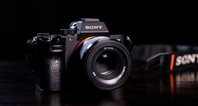 Image of the Sony Mirrorless Camera