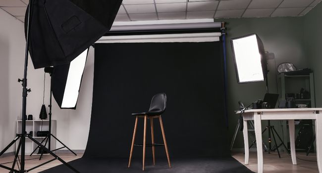 What Is A Softbox? How Does It Work In Photography? - Orah Co