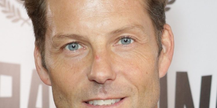 Jamie Bamber: From Battlestar Galactica to Law & Order UK – His Journey