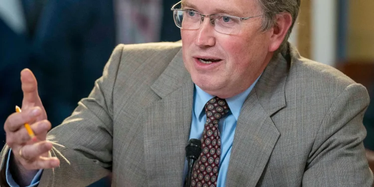 Thomas Massie Wife Age: Unveiling the Personal Life of the Congressman