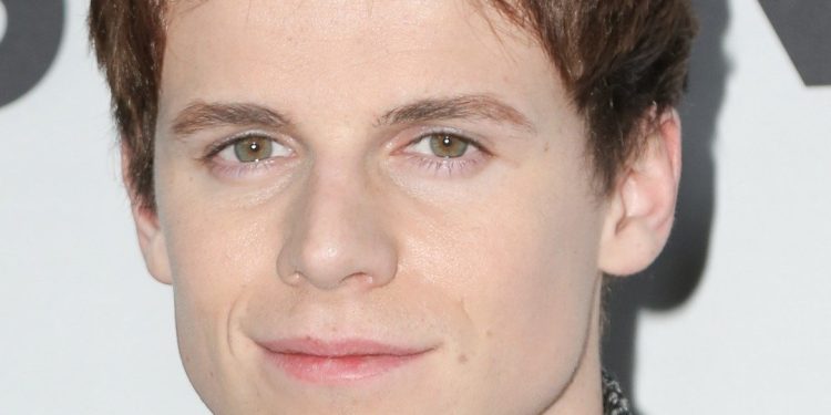 Ruairi O'Connor: Rising Star at 33 – Age, Career Highlights, and More