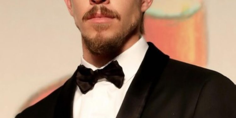 Beau Knapp: Rising Star in Hollywood's Spotlight