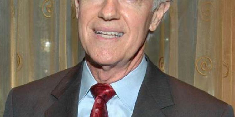 Mike Farrell: The Legacy of a Hollywood Icon