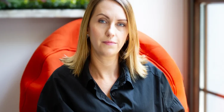 Kamila Sobczak: A Rising Star in Graphic Design and Illustration