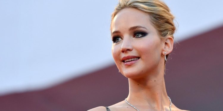 Jennifer Lawrence Height: How Tall Is the Hollywood Star?