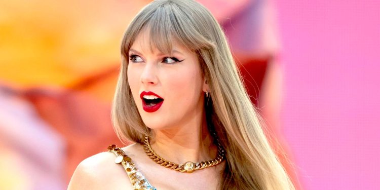 Taylor Swift: The Iconic Journey of a Music Legend